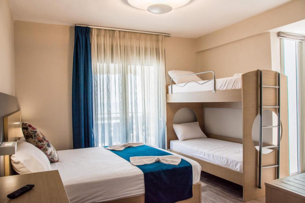 Ippokampos Holidays Apartment Nea Vrasna Exterior photo